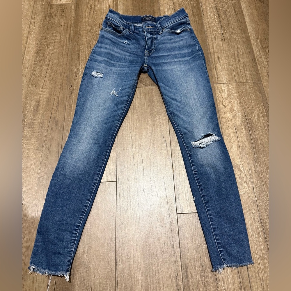Lucky Brand Dark Blue Distressed Skinny Jeans Women’s Size 25 A